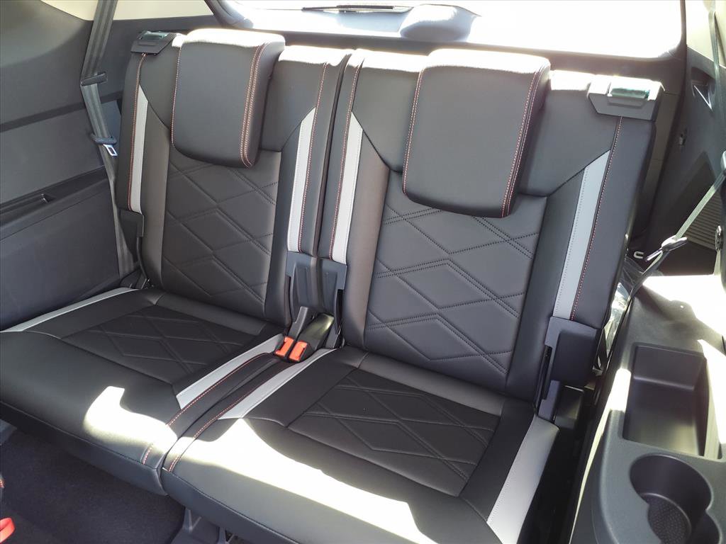 New 2026 Volkswagen Atlas Peak Edition image 11