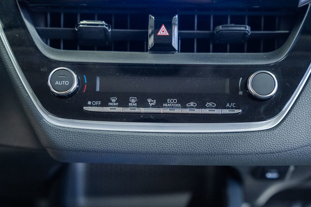 Used 2023 Toyota Corolla LE image 19