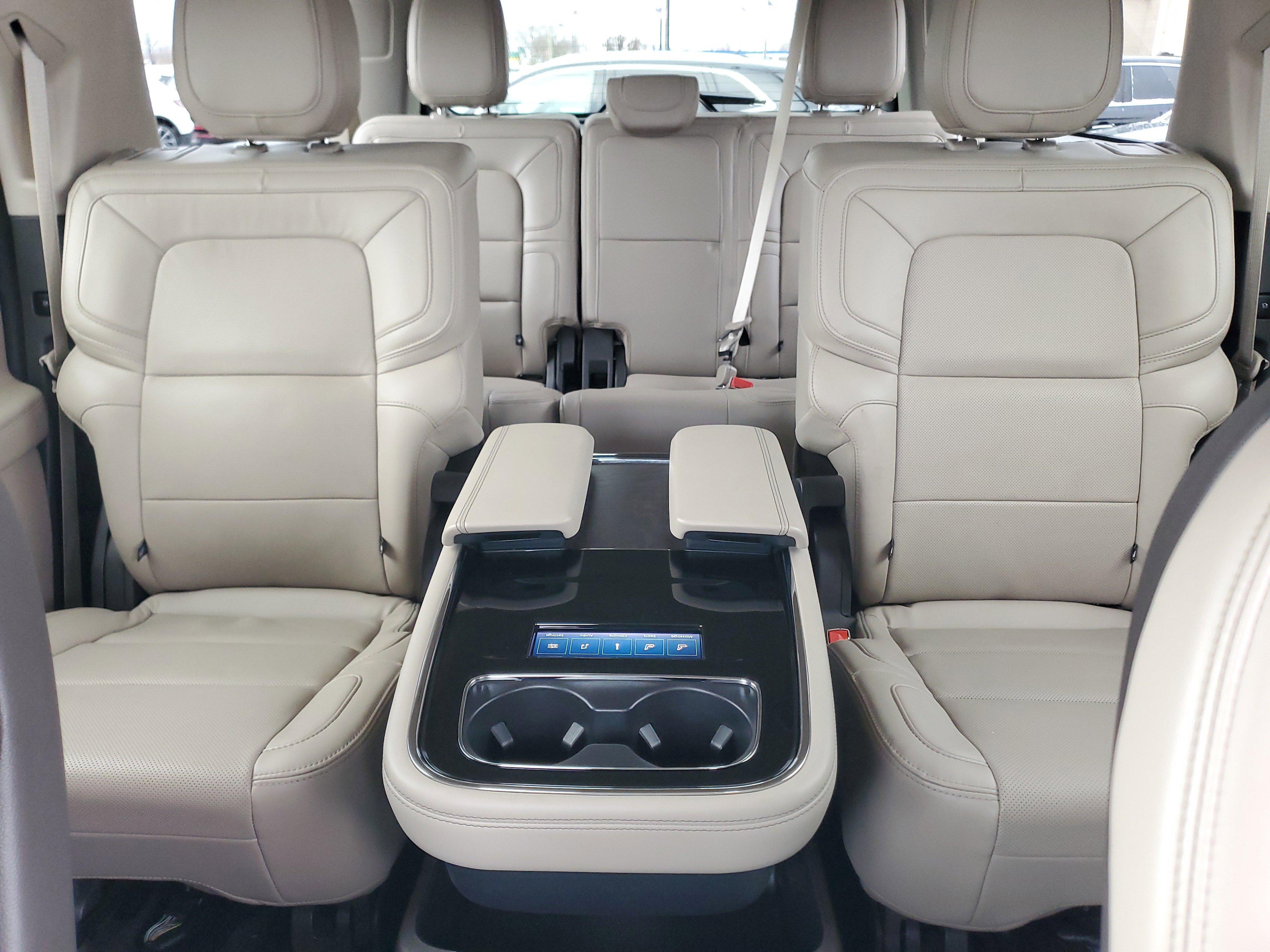 Certified 2024 Lincoln Navigator L Reserve image 19