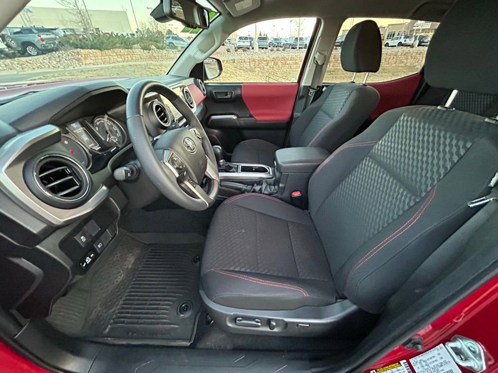 Used 2022 Toyota Tacoma SR5 image 12