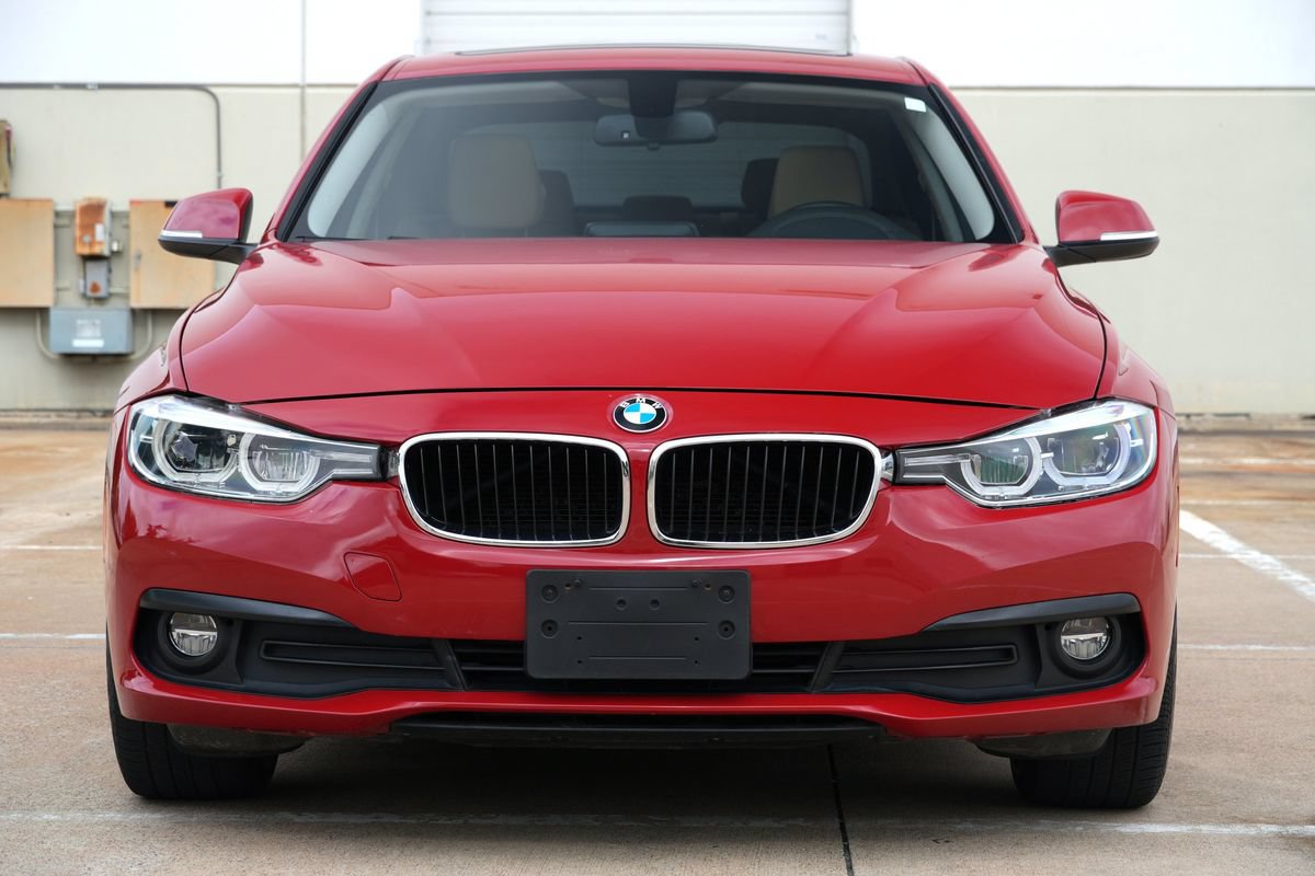 Used 2018 BMW 320i Sedan w/ Convenience Package RWD image 17
