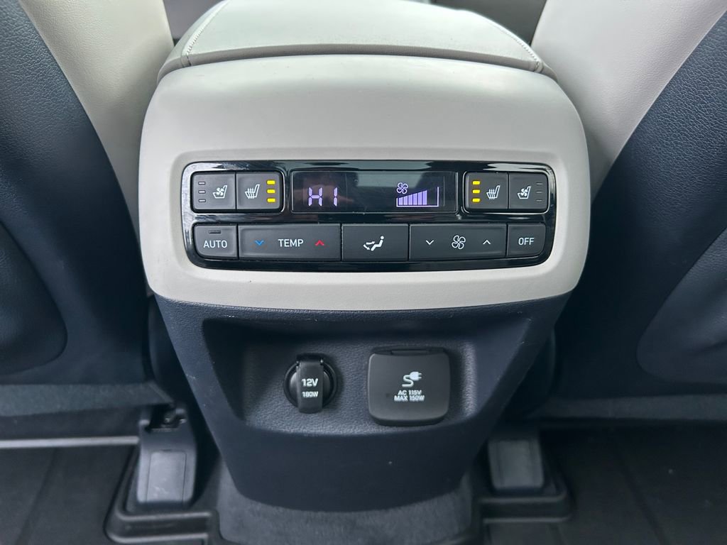 Certified 2022 Hyundai Palisade Limited w/ Winter Package image 37