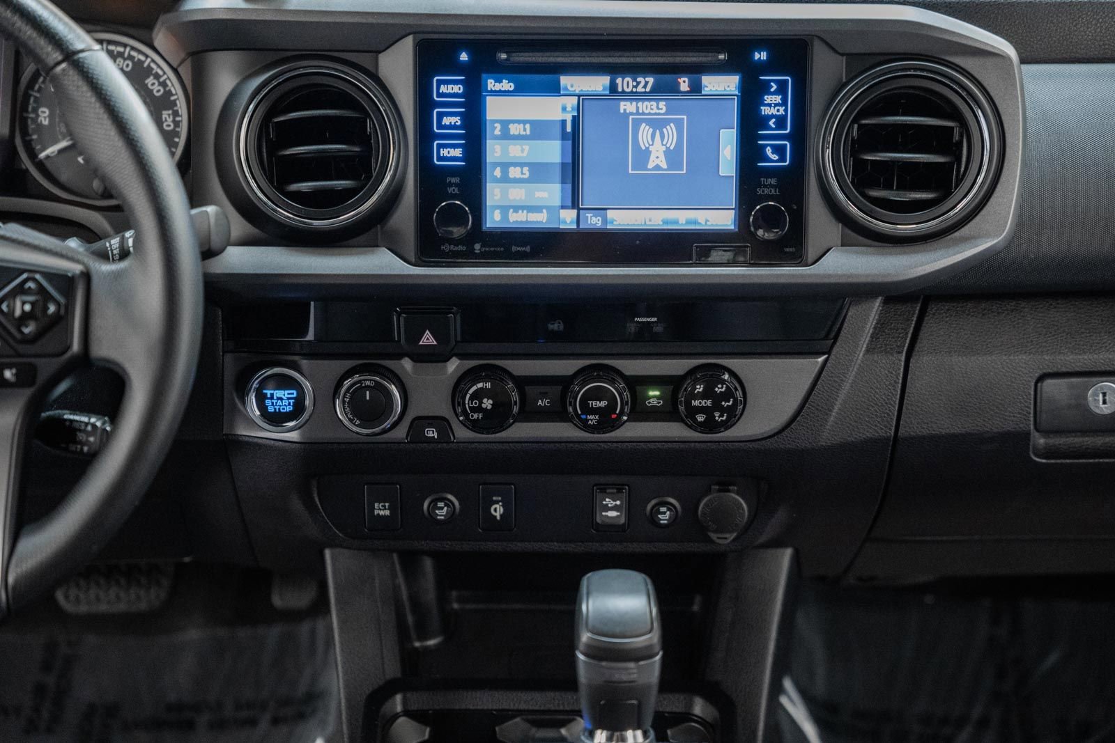 Used 2017 Toyota Tacoma TRD Off-Road w/ Tow Package (A/T) image 30