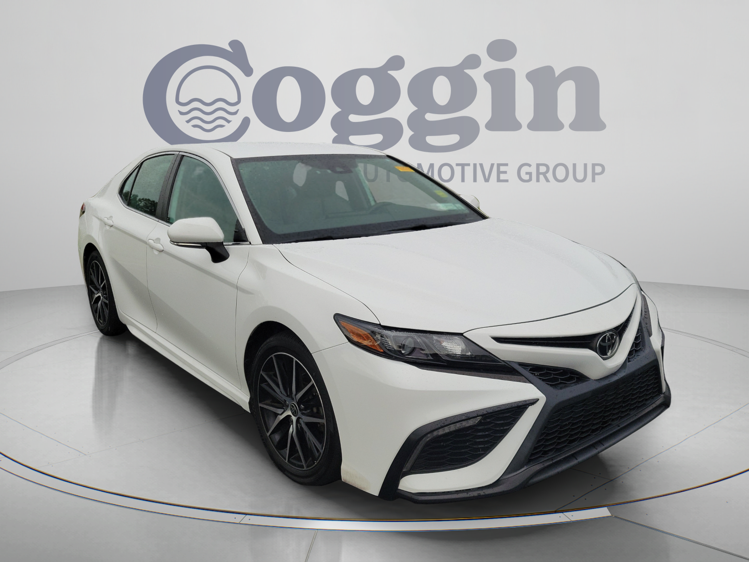 Used 2023 Toyota Camry SE AWD/4WD image 9