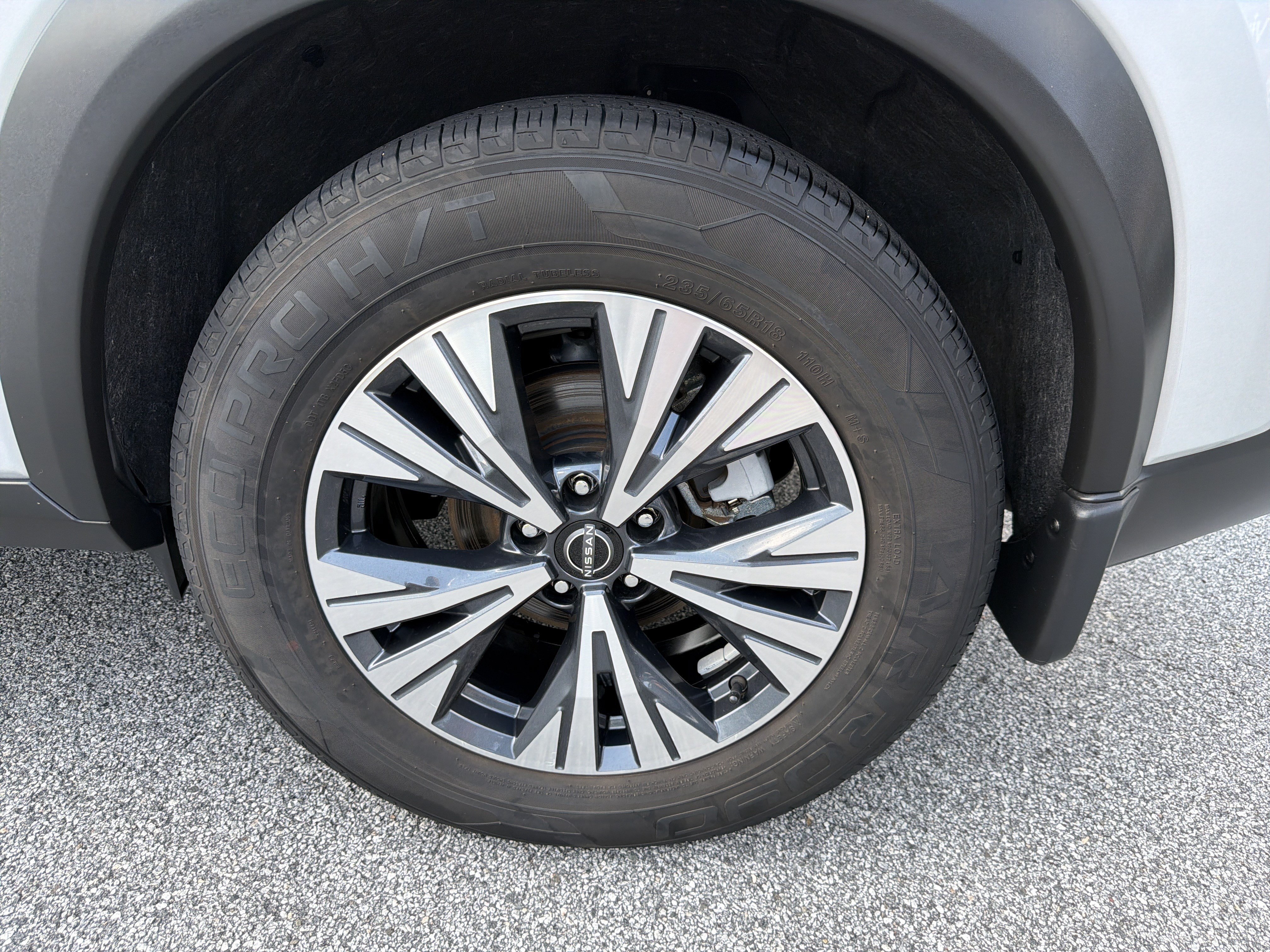 Used 2022 Nissan Rogue SV w/ SV Premium Package FWD image 24