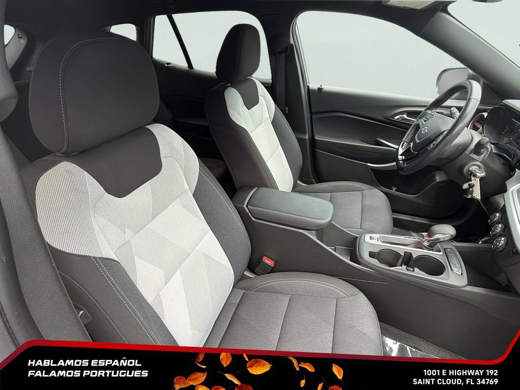 Used 2024 Chevrolet Trax RS w/ Driver Confidence Package FWD image 30