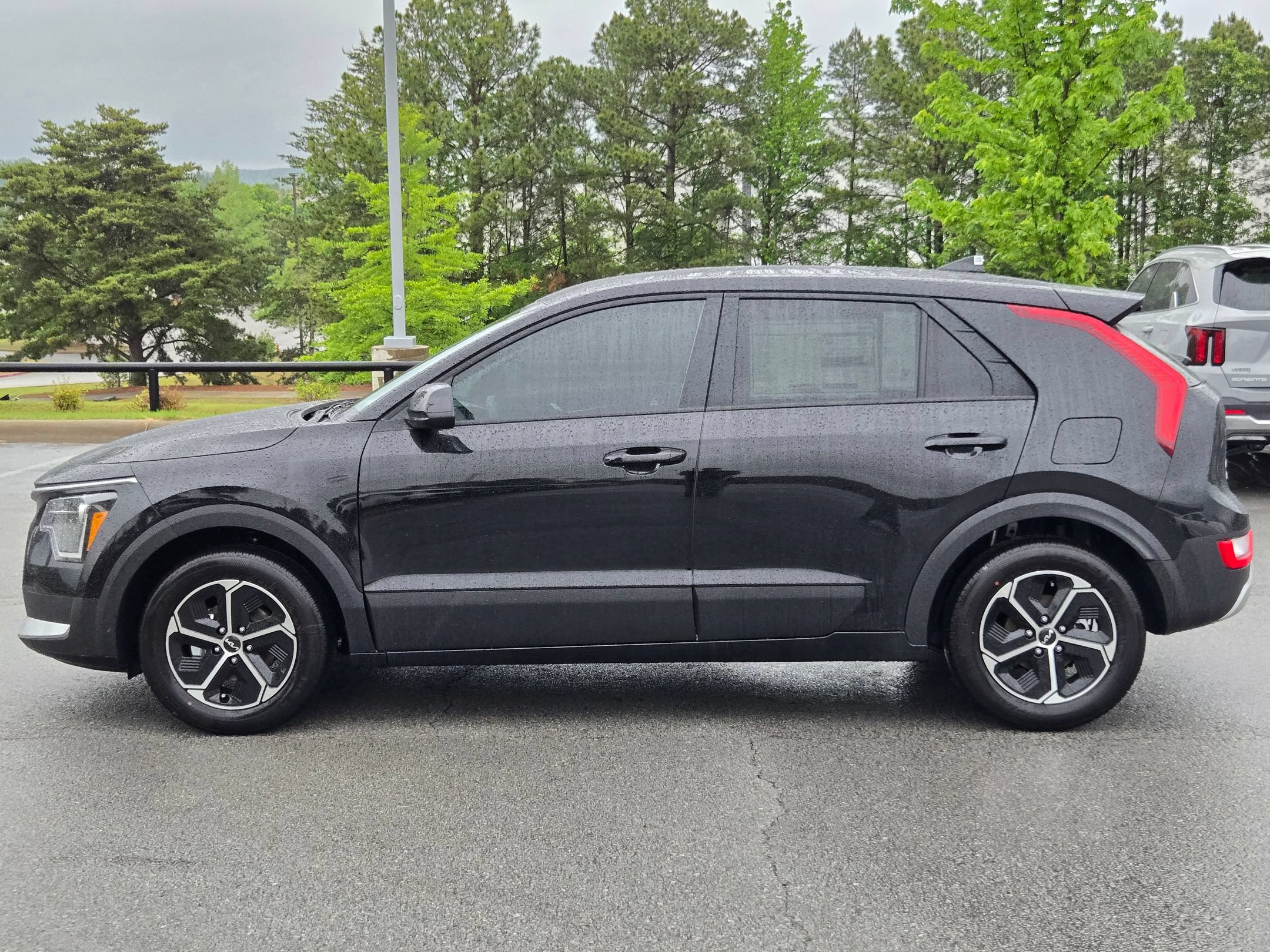 New 2026 Kia Niro LX FWD image 4