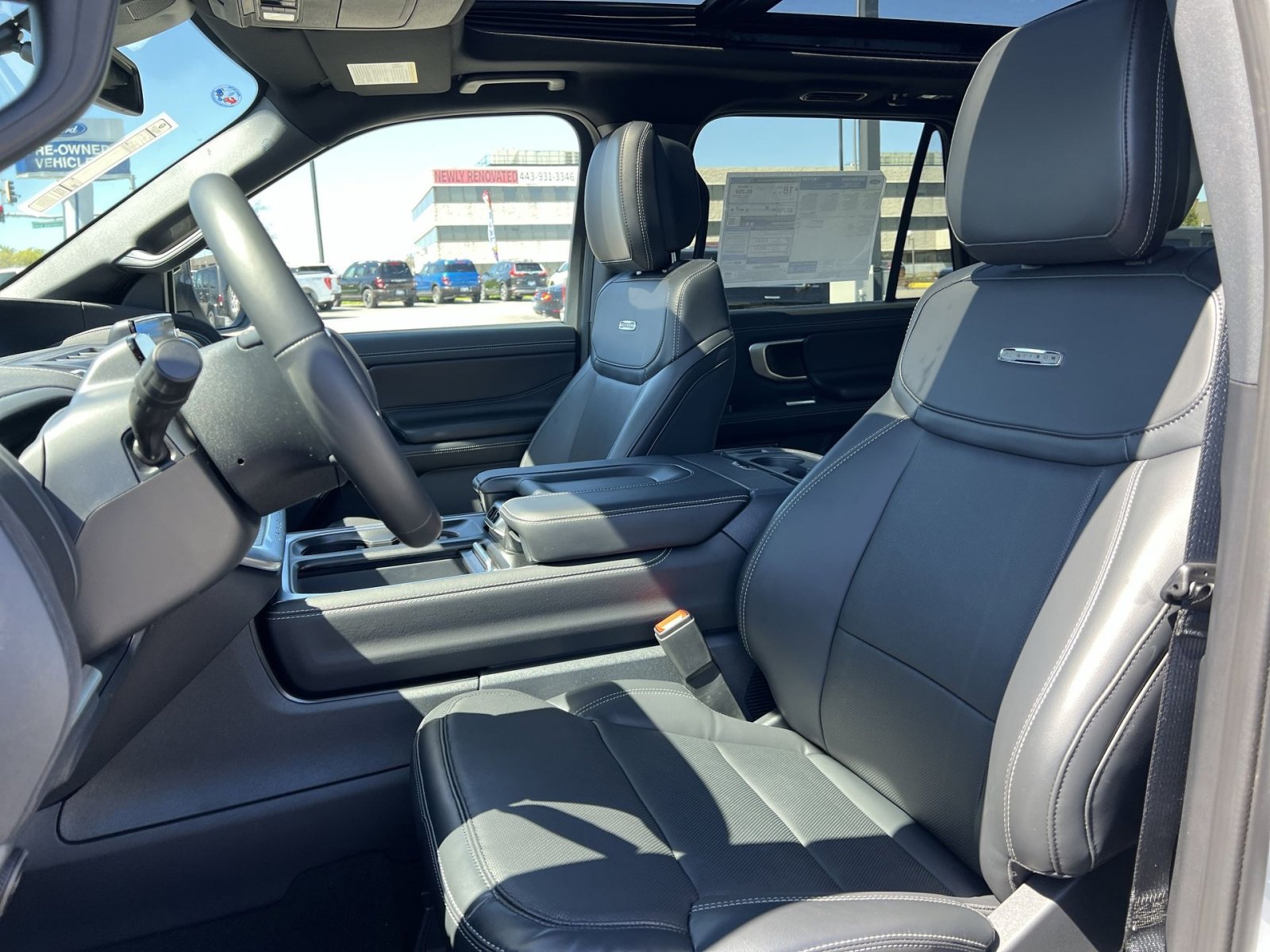 New 2026 Ford Expedition Platinum image 13