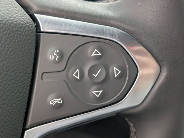 Used 2023 Chevrolet Traverse LT image 17