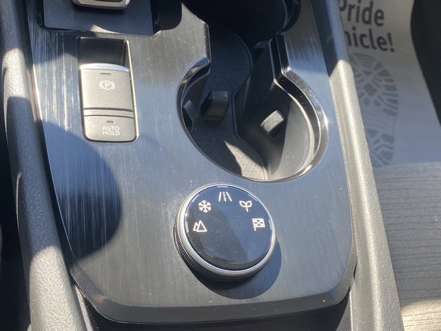 Used 2023 Nissan Rogue SV image 25