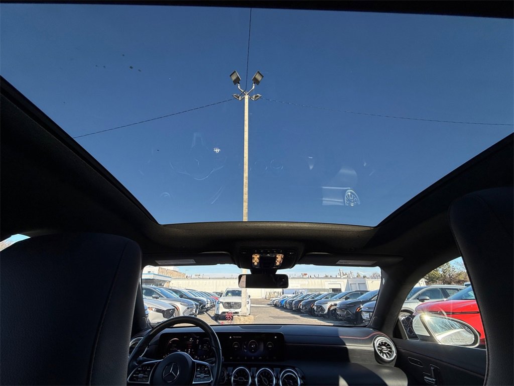 Used 2023 Mercedes-Benz CLA 250 4MATIC image 22
