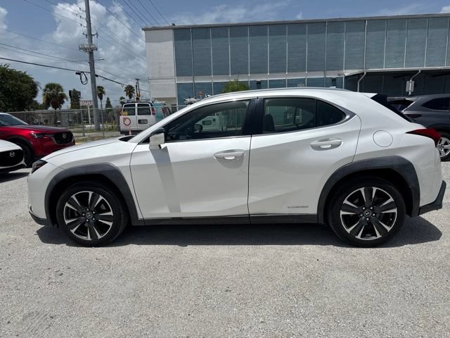 Used 2021 Lexus UX 250h w/ Premium Package AWD/4WD image 4