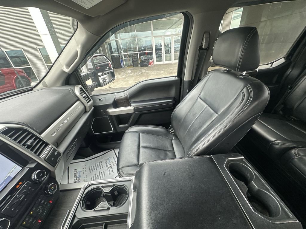 Used 2021 Ford F350 Lariat w/ Chrome Package image 11