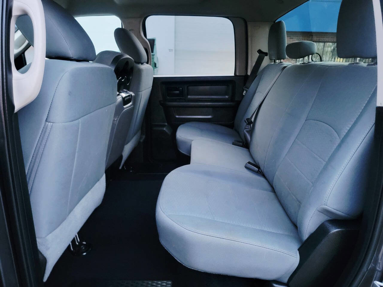 Used 2018 RAM 1500 ST w/ SXT Appearance Group image 12