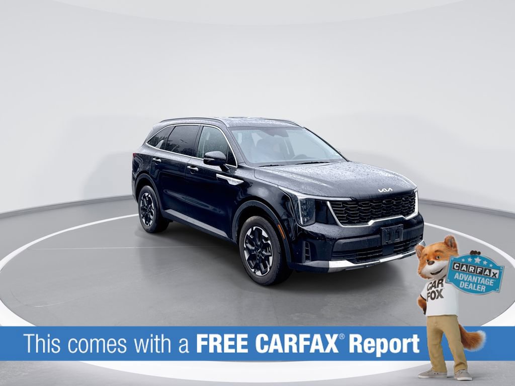 Used 2024 Kia Sorento S image 2