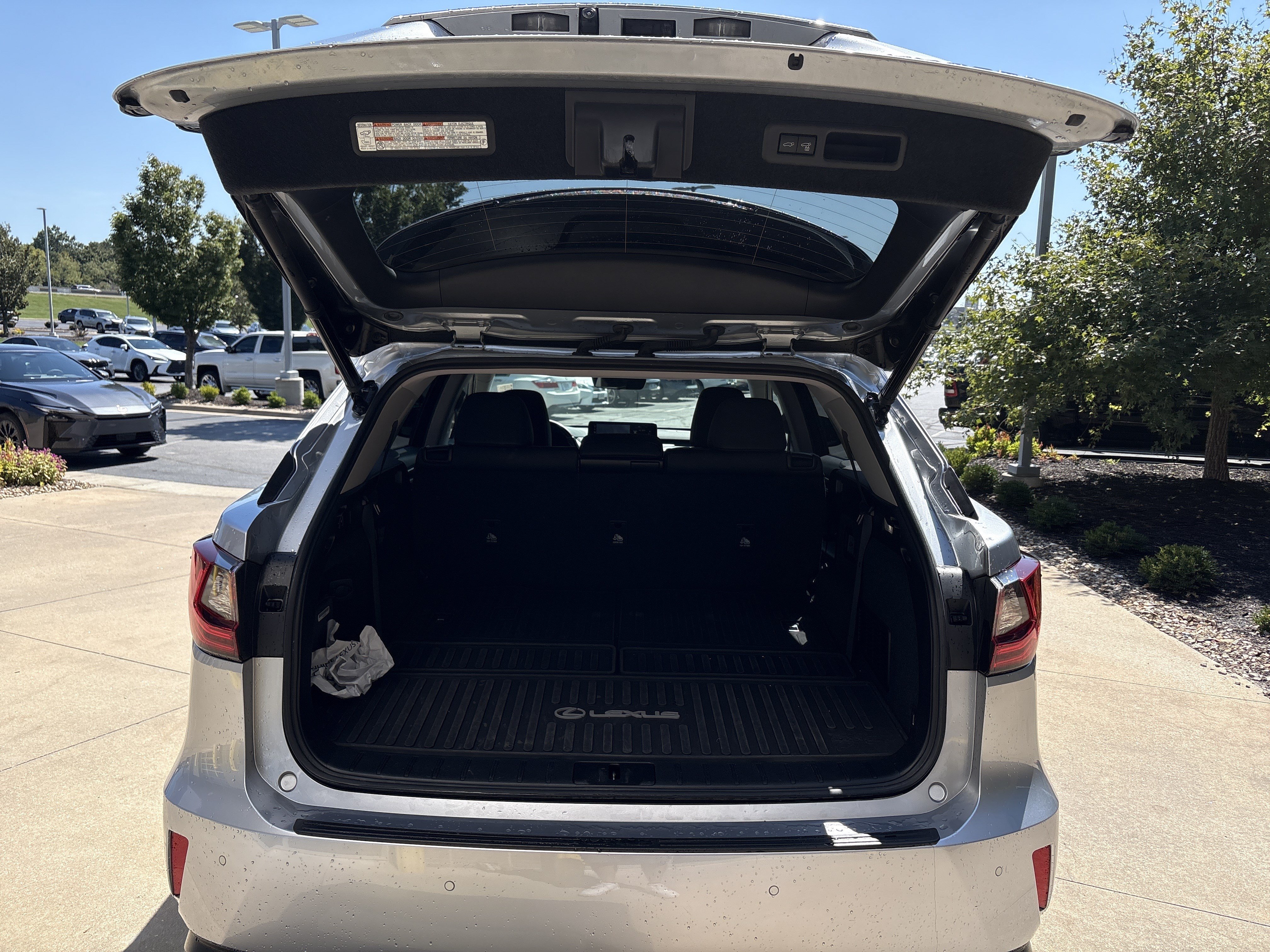 Used 2022 Lexus RX 350L Premium w/ Premium Package AWD/4WD image 32