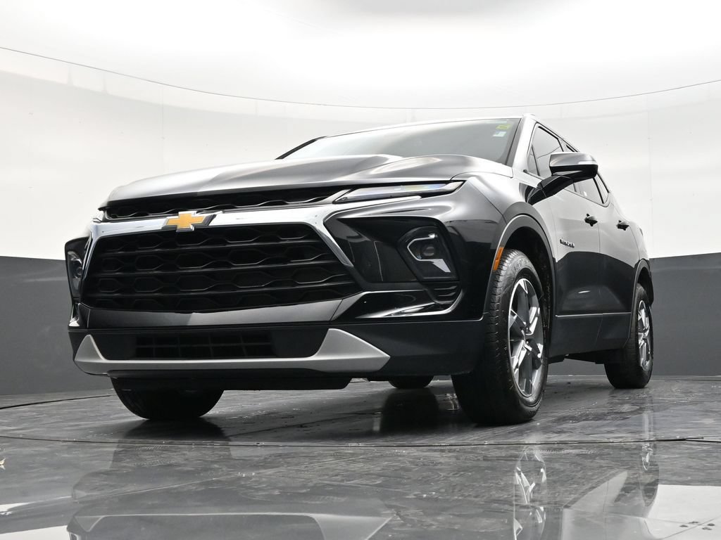 Used 2024 Chevrolet Blazer LT FWD image 29
