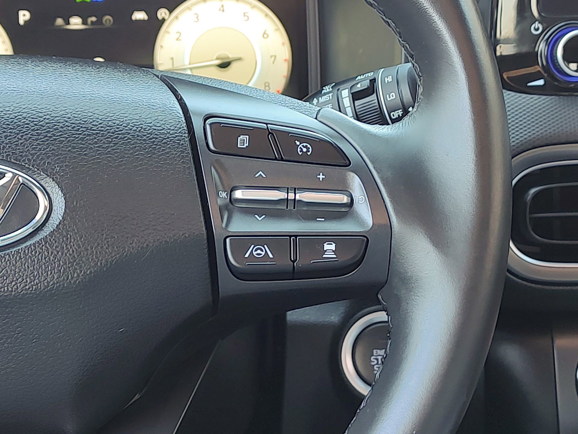 Used 2022 Hyundai Kona Limited image 35