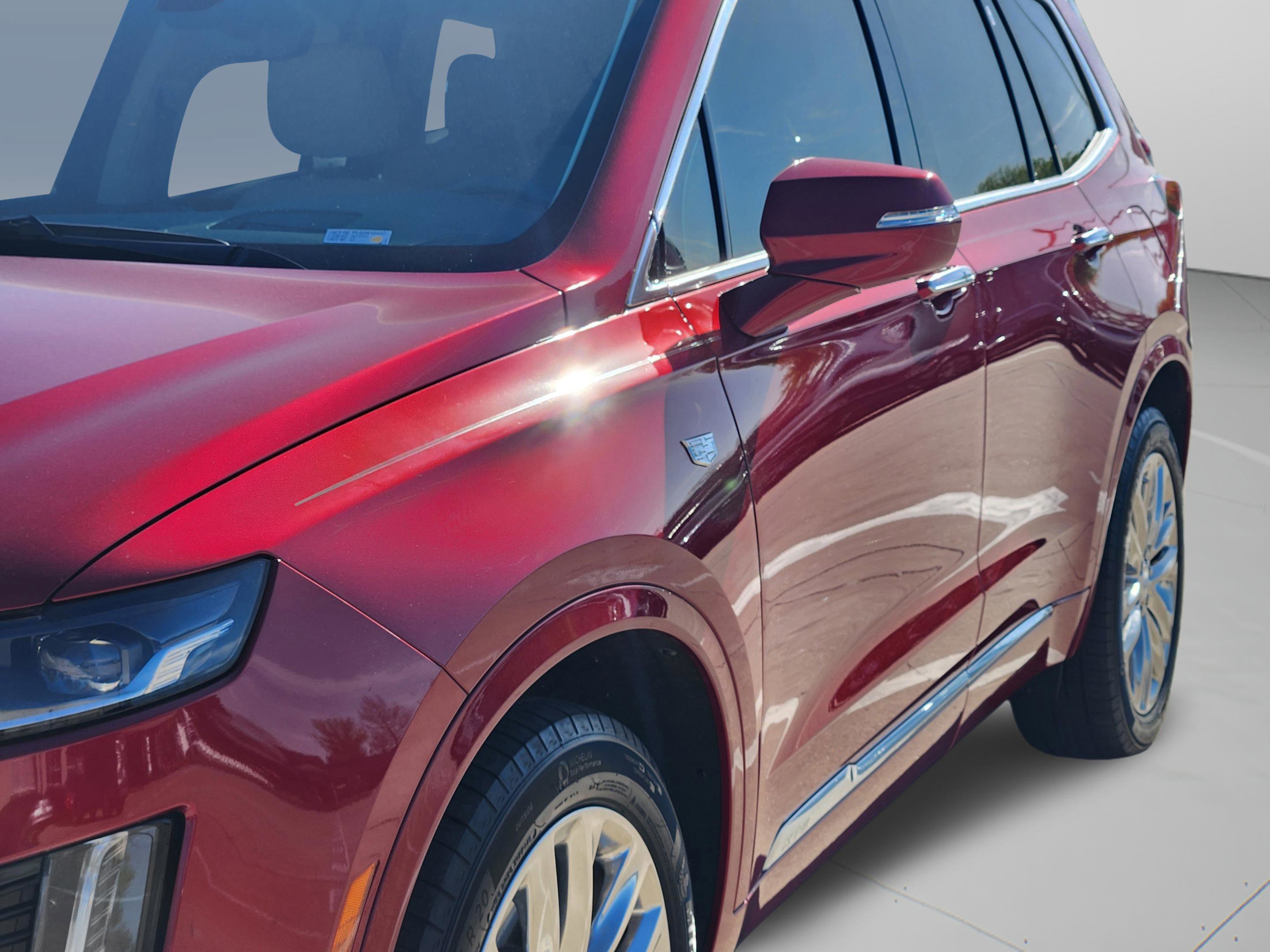 Used 2022 Cadillac XT6 Premium Luxury w/ Technology Package image 9