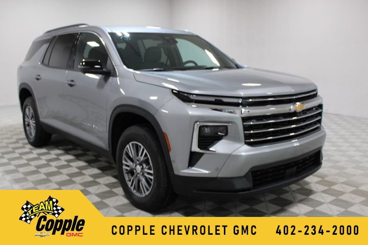 New 2025 Chevrolet Traverse LT w/ Enhanced Driving Package