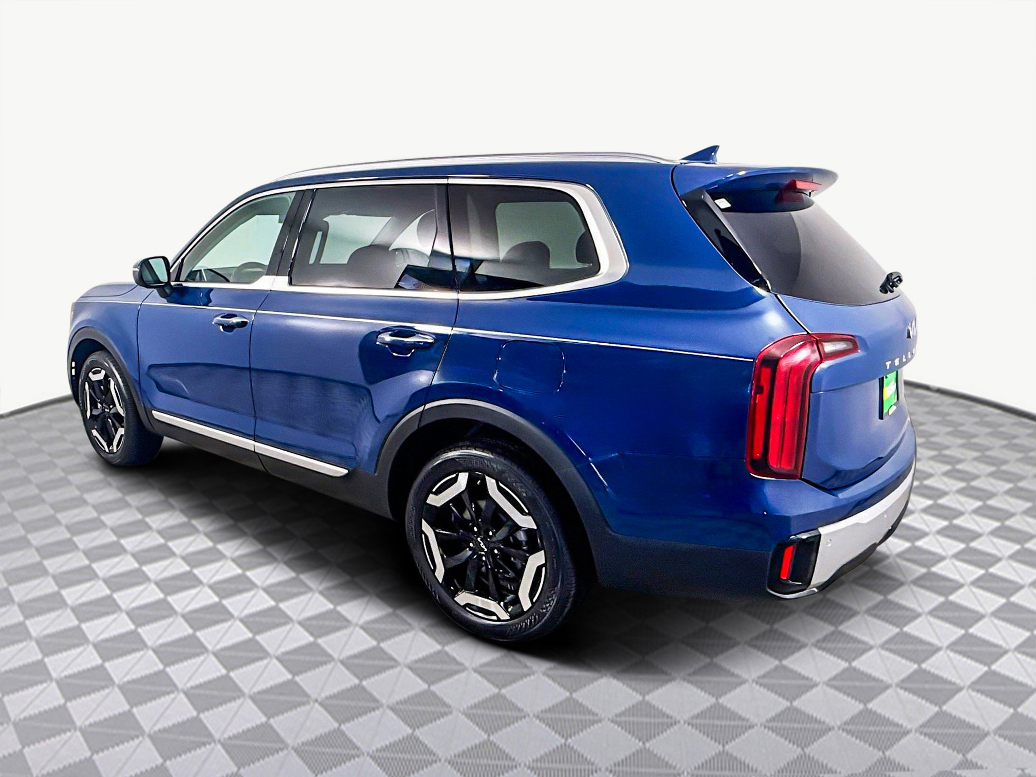 Used 2025 Kia Telluride S image 6
