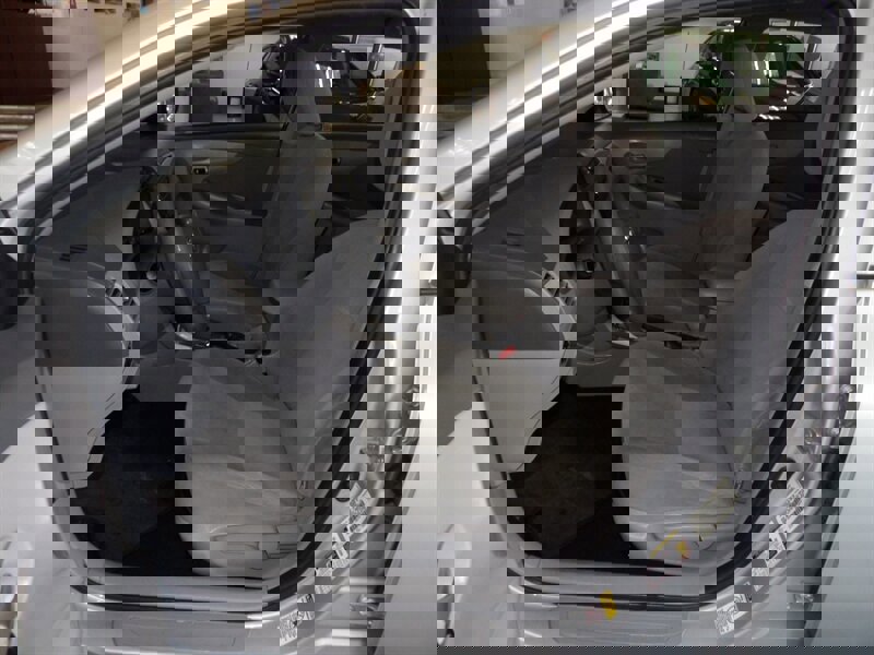 Used 2010 Toyota Corolla image 9