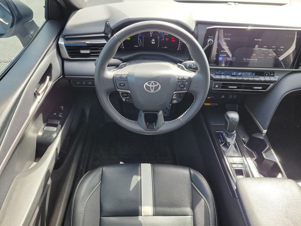 Used 2025 Toyota Camry LE FWD image 16
