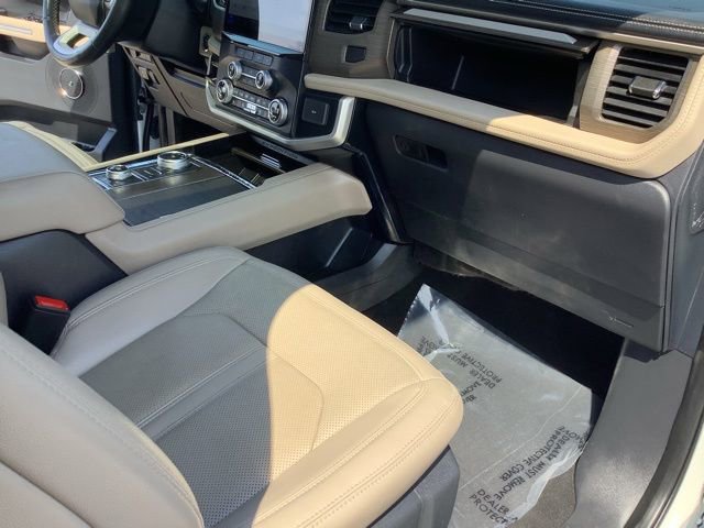 Used 2024 Ford Expedition Max Limited AWD/4WD image 21