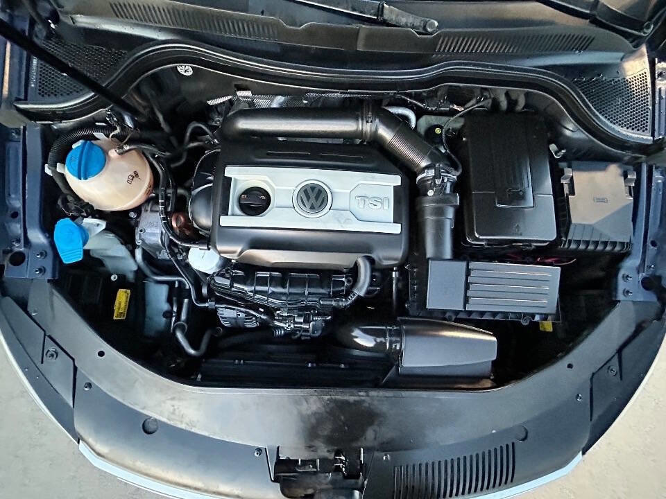 Used 2013 Volkswagen CC R-Line image 25