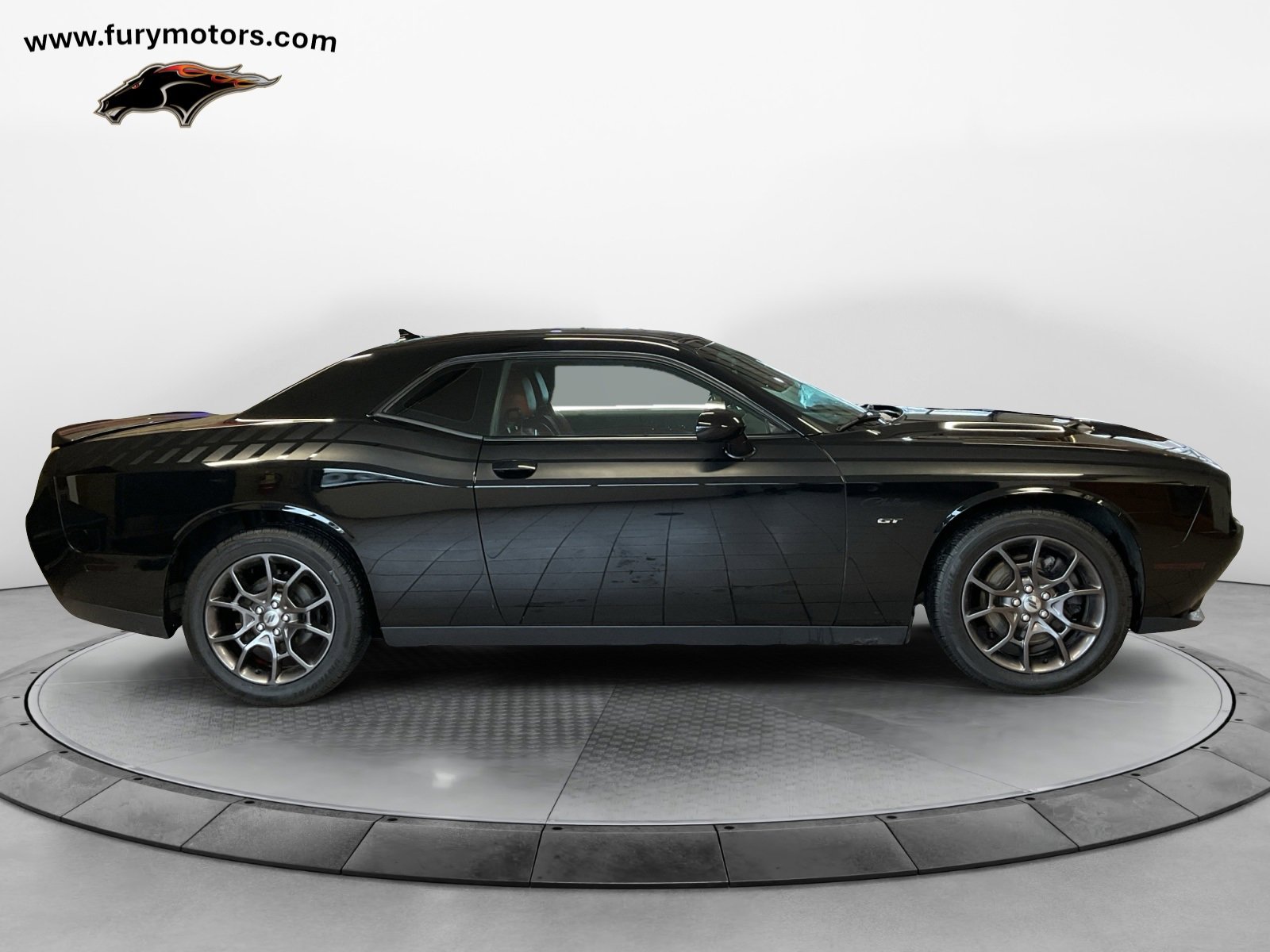 Used 2018 Dodge Challenger GT image 2