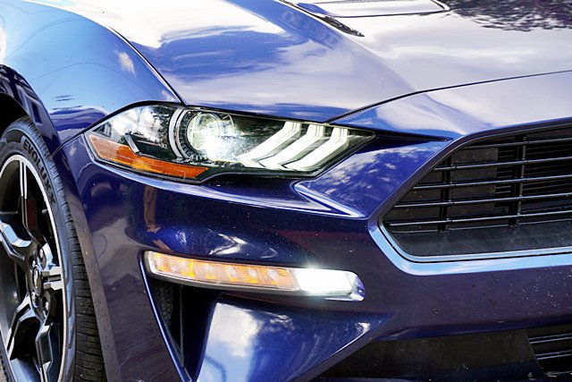 Used 2019 Ford Mustang GT Premium w/ Equipment Group 401A RWD image 12