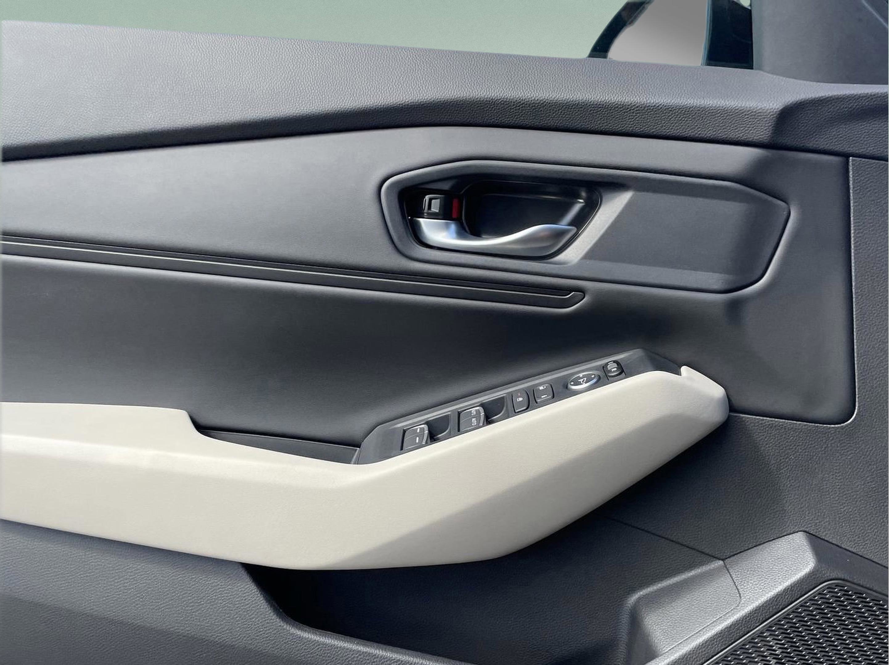 New 2025 Honda Accord SE image 16