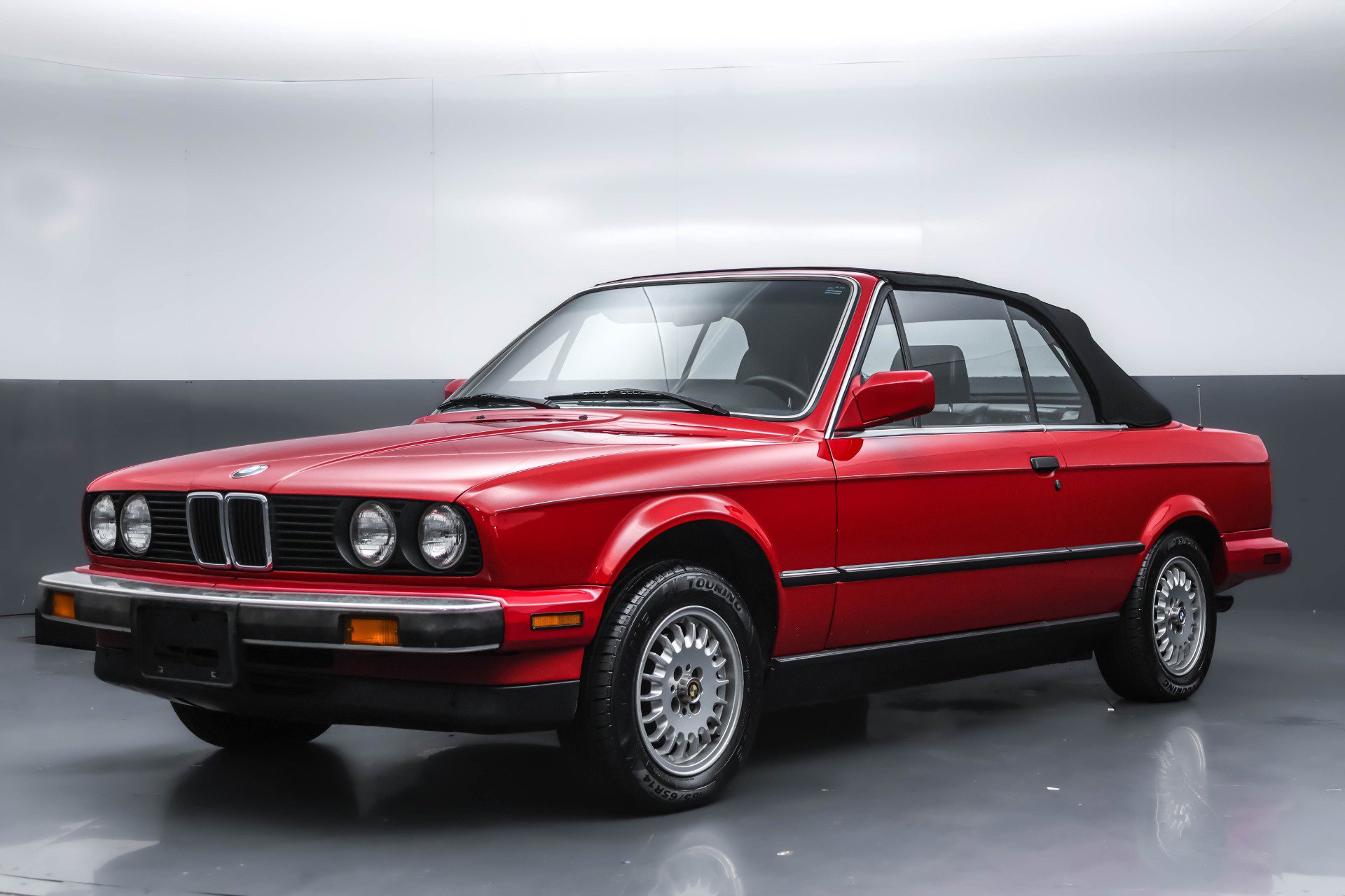 Used 1987 BMW 325i Convertible image 23