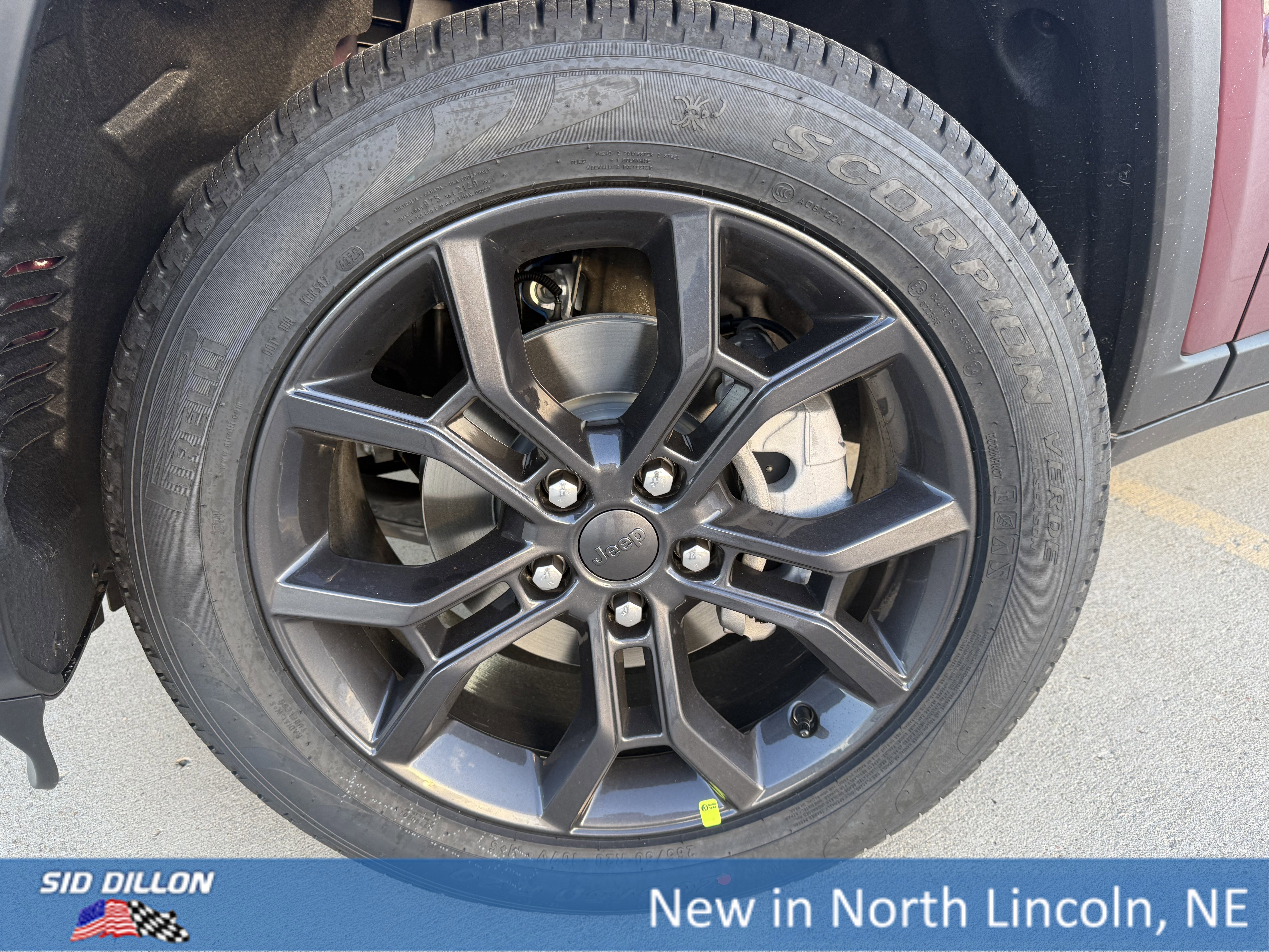 New 2025 Jeep Grand Cherokee Limited image 7