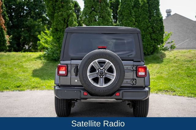 Used 2019 Jeep Wrangler Unlimited Sahara AWD/4WD image 6