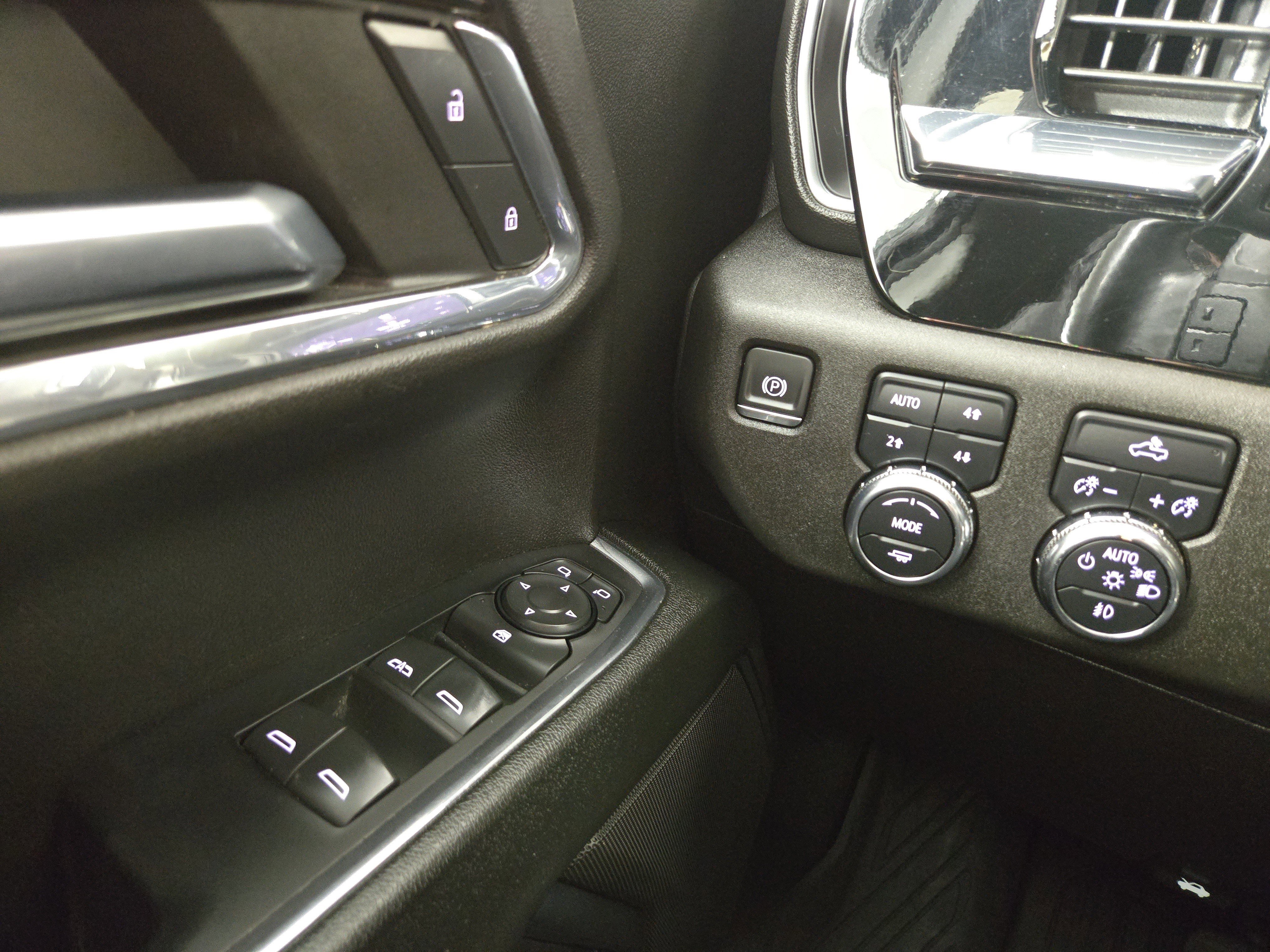 Certified 2024 GMC Sierra 1500 Elevation w/ LPO, Elevation Black Package AWD/4WD image 27