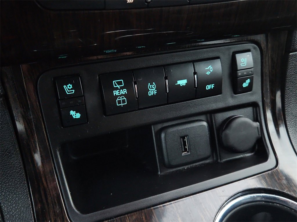 Used 2016 Chevrolet Traverse LTZ image 28