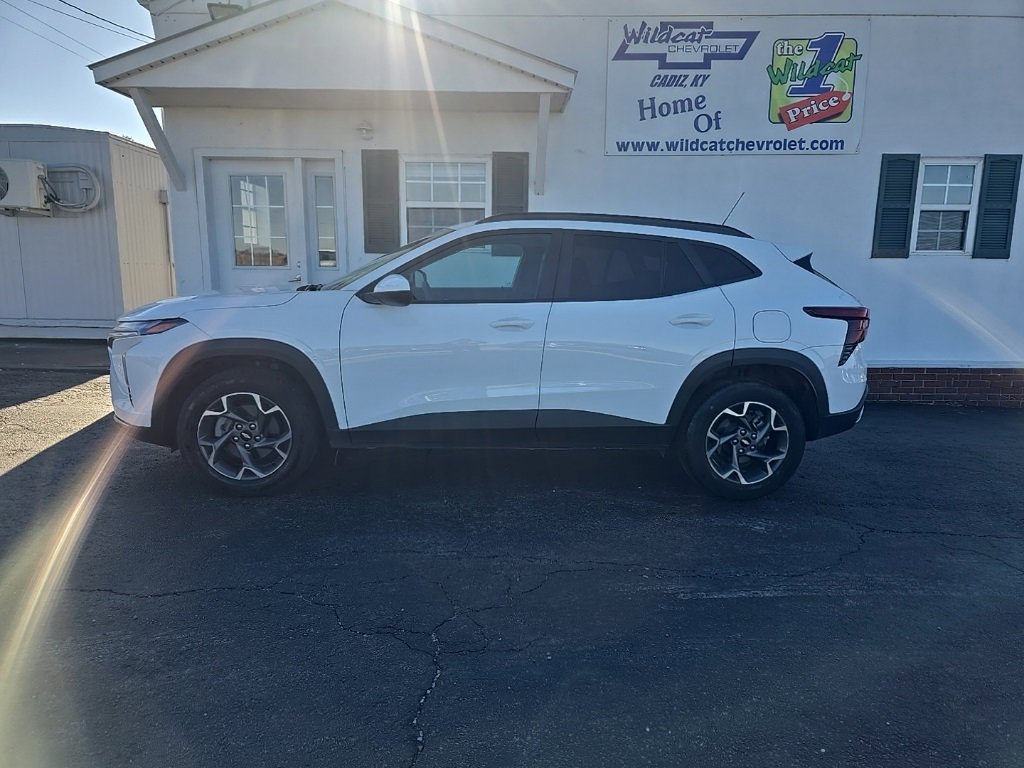 Used 2024 Chevrolet Trax LT image 5