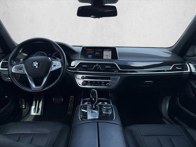 Used 2019 BMW 740i w/ M Sport Package RWD image 14