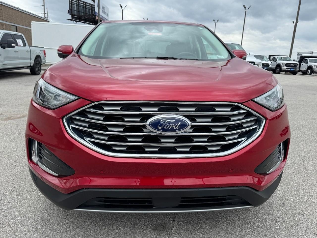 Used 2023 Ford Edge Titanium image 9