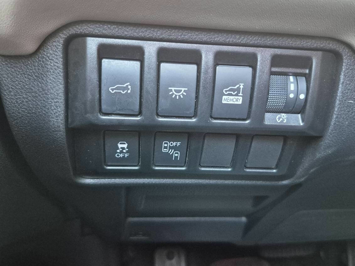 Used 2022 Subaru Ascent Touring image 33