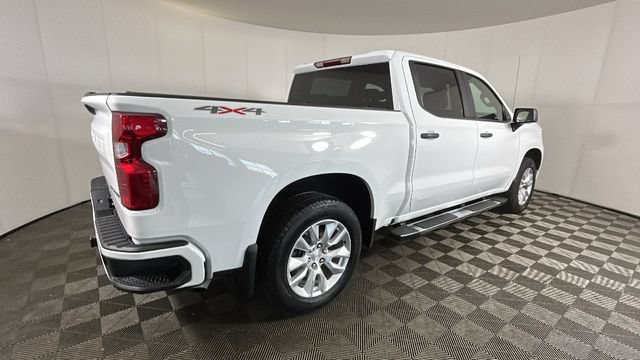 Used 2024 Chevrolet Silverado 1500 Custom AWD/4WD image 2