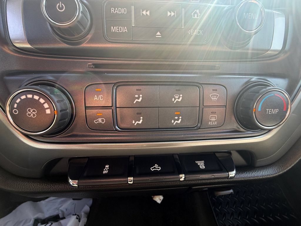 Used 2018 Chevrolet Silverado 3500 LT w/ LT Convenience Package AWD/4WD image 27