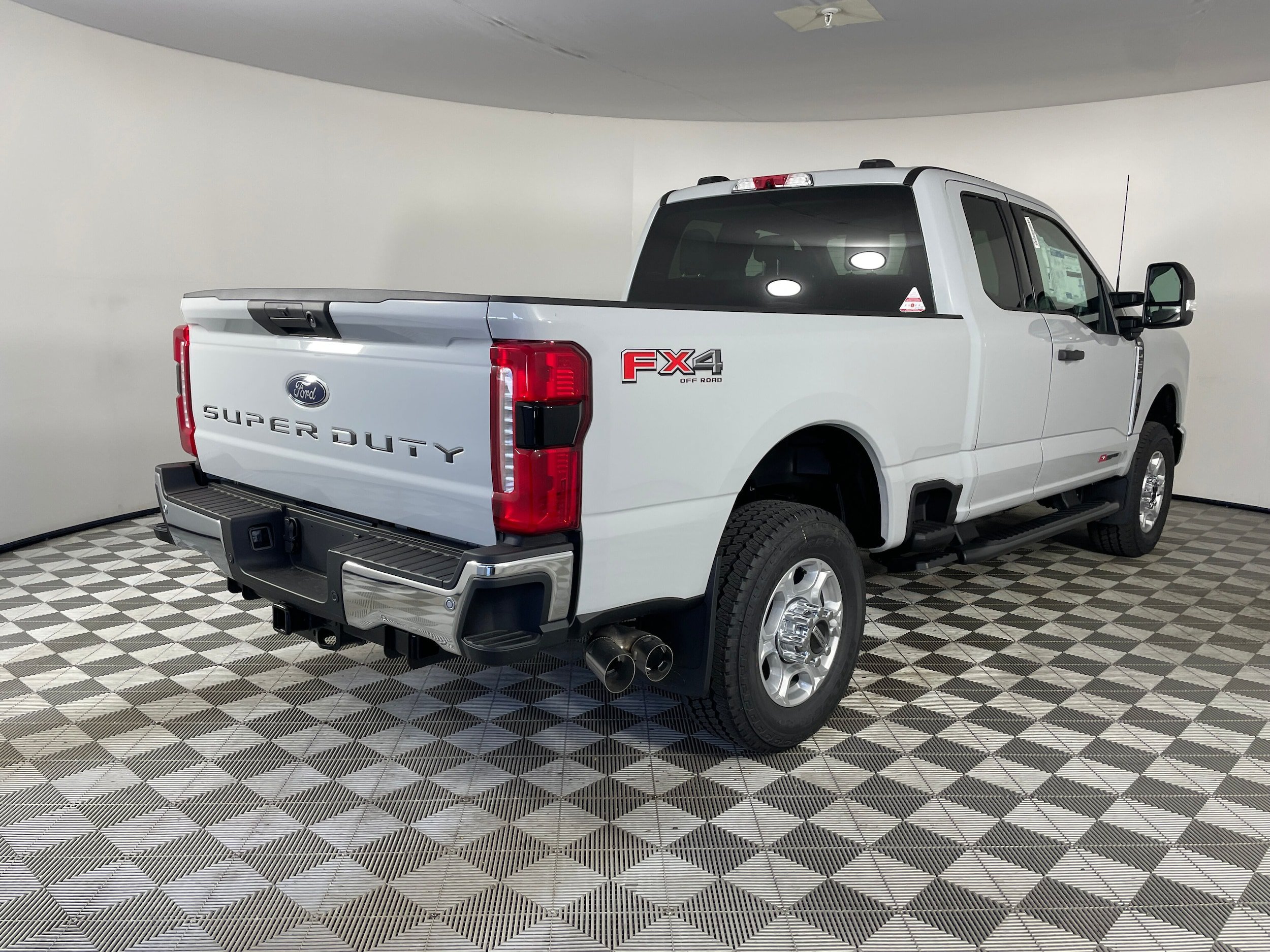 New 2026 Ford F250 XLT w/ 360-Degree Camera Package AWD/4WD image 9