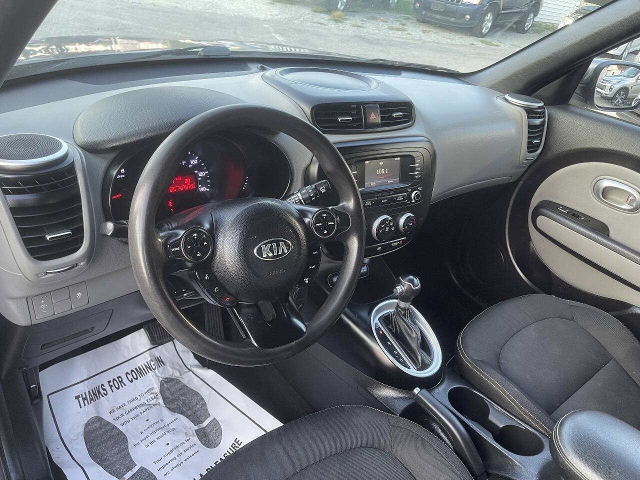 Used 2016 Kia Soul + FWD image 14