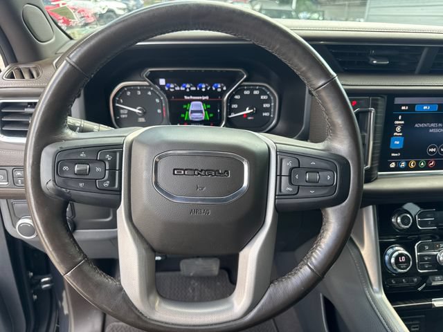 Used 2021 GMC Yukon XL Denali w/ Denali Premium Package RWD image 33