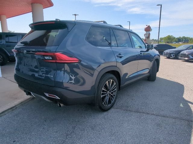 Used 2024 Toyota Grand Highlander AWD Hybrid image 32
