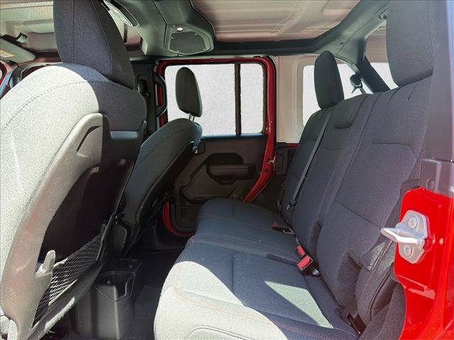 Used 2026 Jeep Wrangler Unlimited Rubicon AWD/4WD image 23