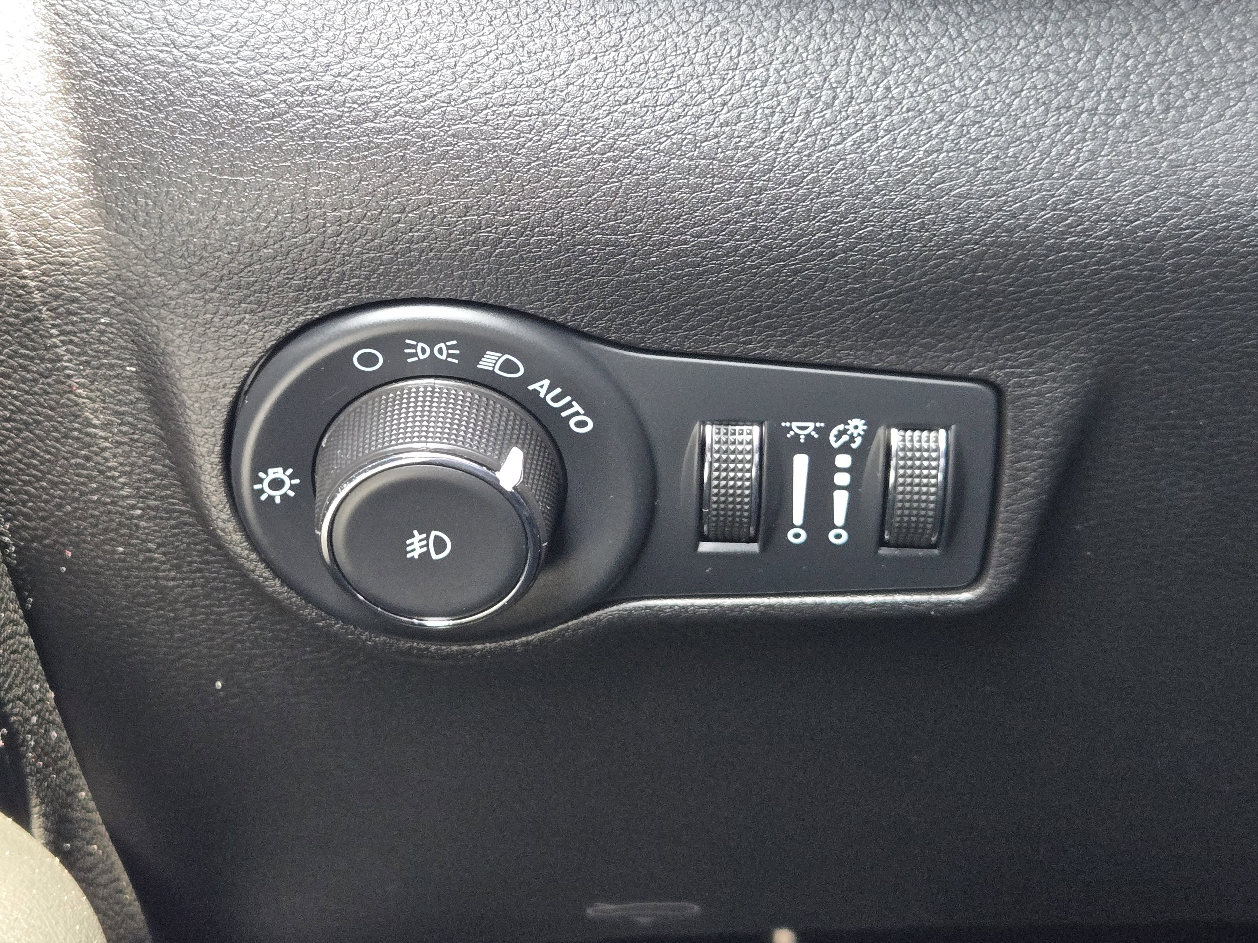 Used 2023 Jeep Compass High Altitude AWD/4WD image 25