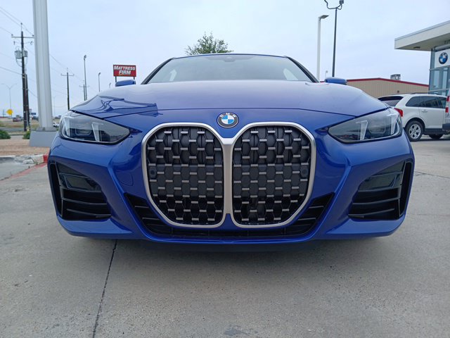 New 2026 BMW 430i Coupe w/ M Sport Package RWD image 2
